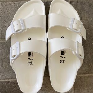 Arizona Eva White Birkenstock’s